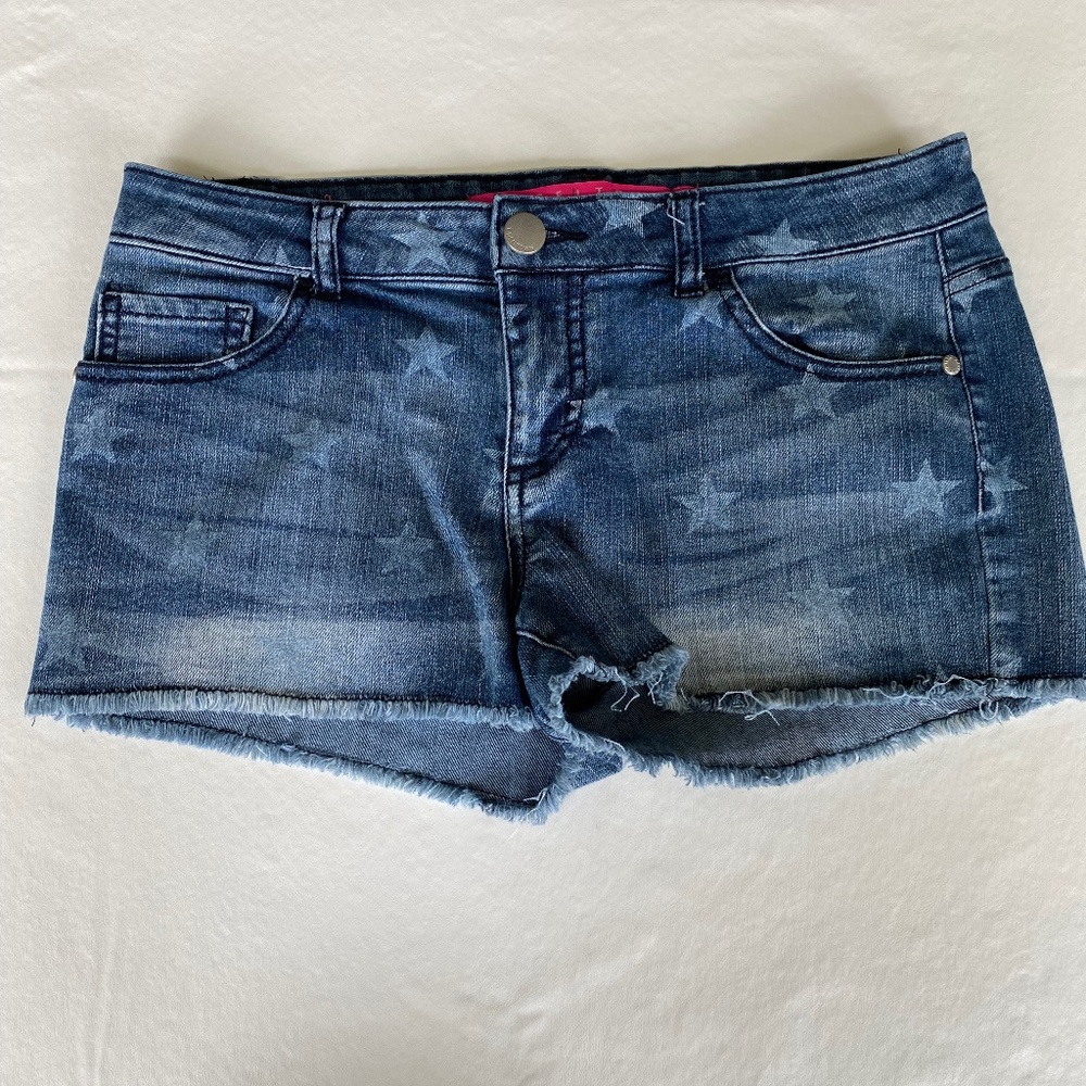Tinseltown Womens Denim Shorts with Stars - Juniors Size USA 7 - EUC